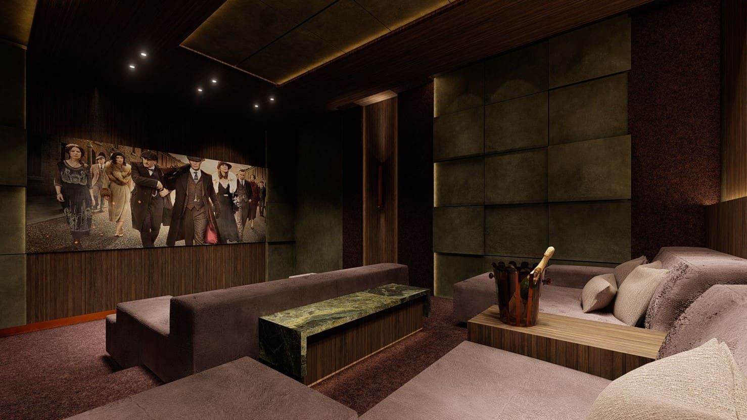 Luxe thuisbioscoop met comfortabele banken, een marmeren tafel en een groot scherm met een scène uit Peaky Blinders.